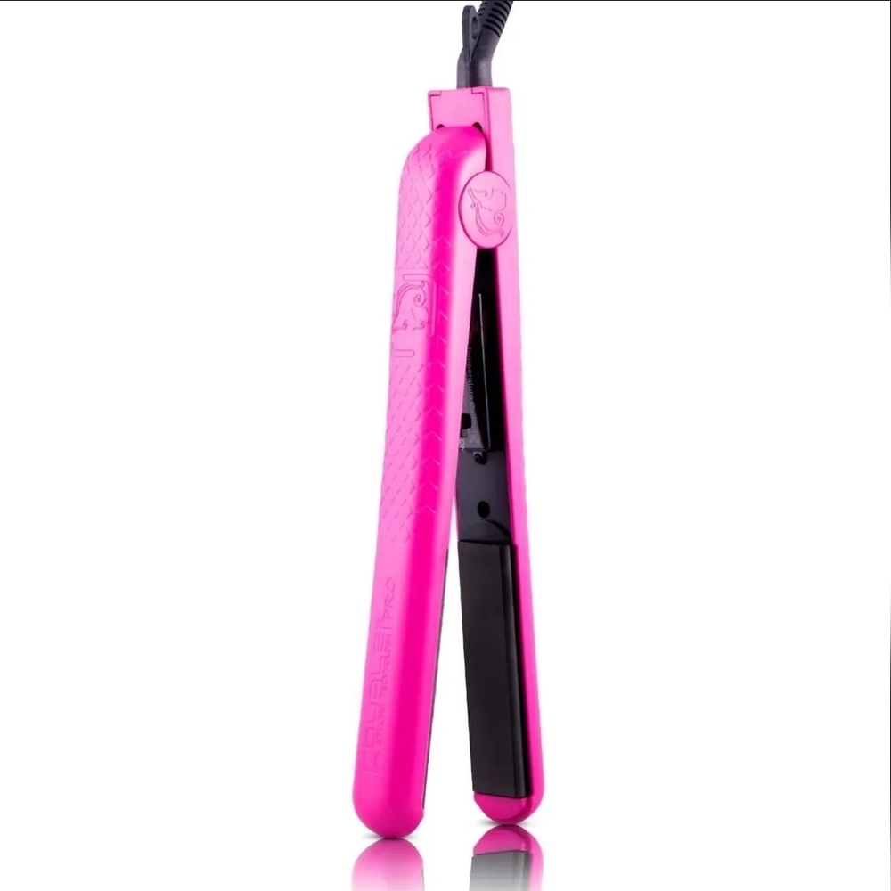 Royale Pink Hair Straightener New in Sealed Box